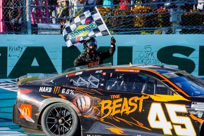 Reddick "hit the gas and forgot about everything else" in last-lap heroics