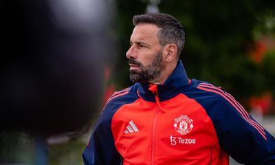 ‘He seems calmer’: what Van Nistelrooy will bring to United as interim coach