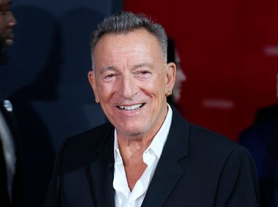 Is Bruce Springsteen a billionaire? Singer says his net worth estimate is wrong