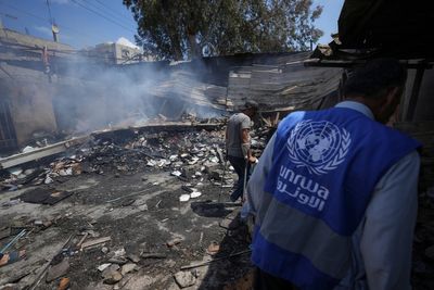 Banning UN aid agency risks jeopardising humanitarian effort in Gaza – Starmer