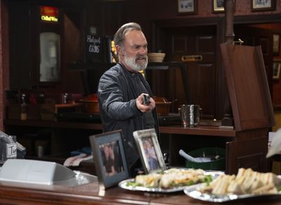 Coronation Street spoilers: Billy Mayhew lashes out in the Rovers!