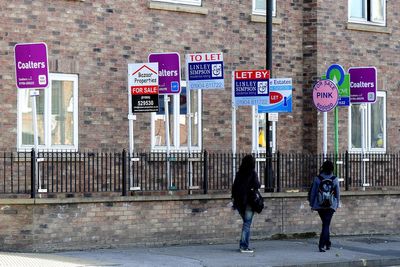 Single first time buyer in London 'needs to save for more than nine years' to get on the ladder