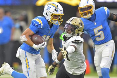 Game Balls: 5 standouts from Chargers’ blowout Week 8 victory over Saints