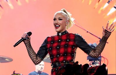 Gwen Stefani would love for No Doubt to play Glastonbury