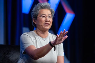 Analyst updates AMD stock forecast before earnings