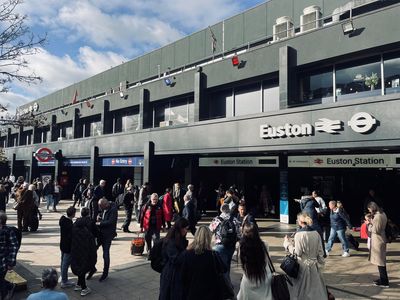 Tackling the 'Euston rush': are new platform announcements helping passengers catch their train on time?