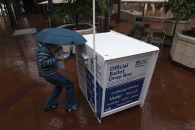 Florida Driver Finds Early Voting Ballot Box On Street