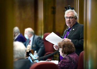 Federal judge orders ex-North Dakota lawmaker to jail for violating release terms