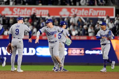 World Series Game 3 averages 13.64 million, beats 'Monday Night Football'