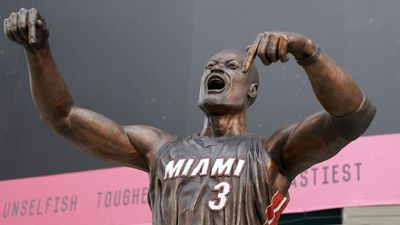 Charles Barkley Drops Savage One-Liner About Dwyane Wade's 'Ugly' Heat Statue