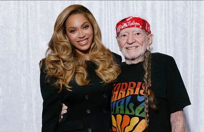 Beyonce praises 'coolest' Willie Nelson