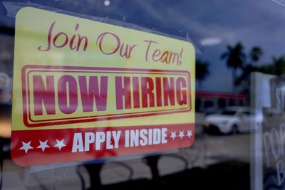 US Job Openings Hit 3.5-Year Low, But Consumer Confidence Rebounds