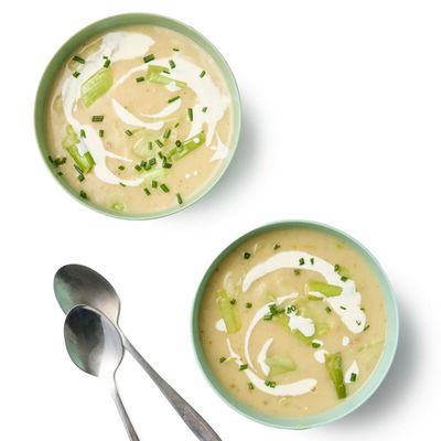 How to make leek and potato soup – recipe