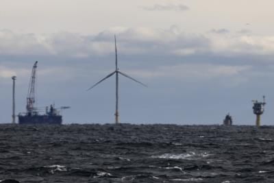 US Government Awards Offshore Wind Leases In New England