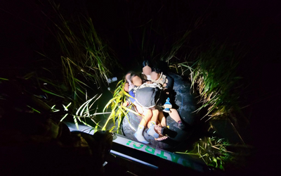 Border Agents Rescue Children Abandoned on Inflatable Raft in Rio Grande River