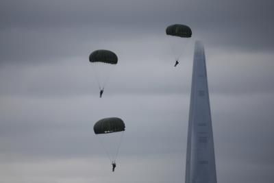 Professional Skydiver Dies In Tragic Parachute Malfunction