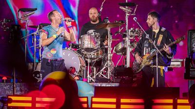 “If you see some mistakes, and some problems, it’s because we don’t have our bass player”: Coldplay forced to play a show without one of their members for the first time in their history