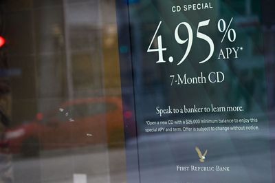 How to use CDs to combat falling interest rates