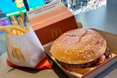 Health officials investigate onion farmer in Washington as more E-coli cases linked to McDonald’s emerge