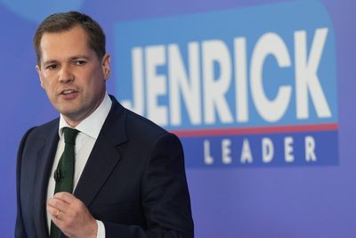 Jenrick bids to cap political comeback with Tory crown