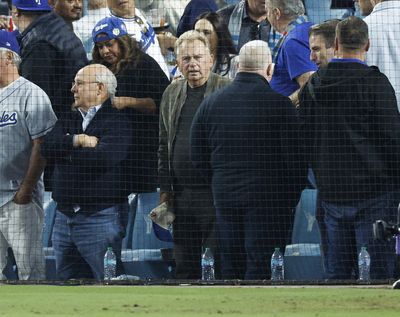 Is that Pat Sajak behind home plate at World Series Game 5?