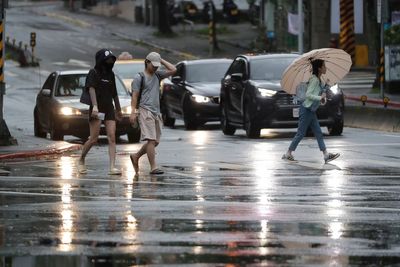 Taiwan closes schools and offices as typhoon Kong-rey approaches