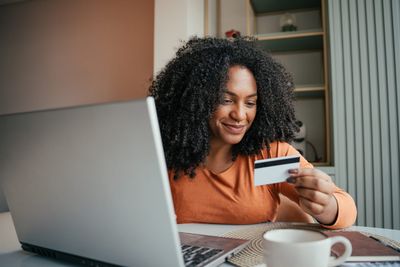 Women's right to credit cards marks 50-year anniversary