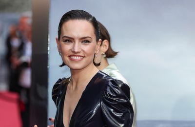 Daisy Ridley credits Penelope Cruz for her marriage