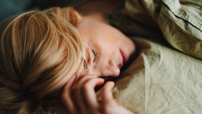 Perimenopause expert shares 3 things you can do to sleep better tonight