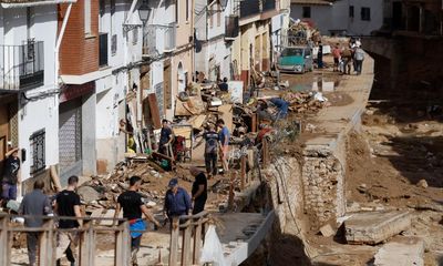 Spain floods death toll passes 150 as country begins three days of mourning