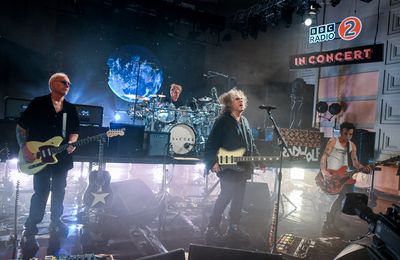 The Cure launch new album with intimate shows