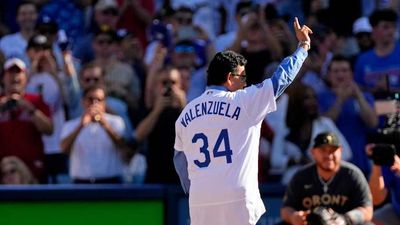 Dodgers' World Series Parade Is Perfectly-Timed Tribute to Fernando Valenzuela