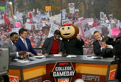 This comedy star will be the College Gameday picker for Ohio State vs. Penn State