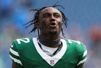 Jets players arrive to MetLife in Halloween costumes ahead of Texans game