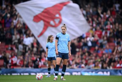 Vivianne Miedema: Why isn't she playing for Man City this weekend?