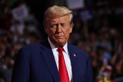 Trump sues CBS over Harris interview