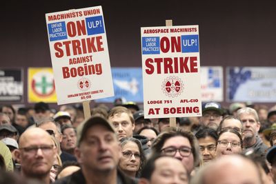 Boeing workers to vote on 38% pay rise offer to end weeks-long strike