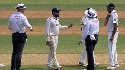 'Chatty' Sarfaraz Khan irritates Daryl Mitchell, Rohit Sharma stands up for the youngster