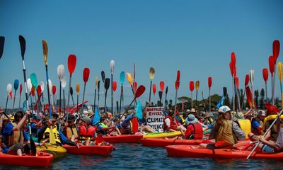 NSW police take legal action to prevent climate activists blockading Port of Newcastle