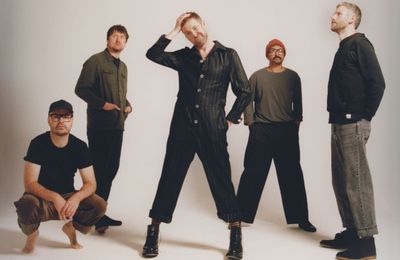 Kaiser Chiefs unveil further Employment 20th anniversary tour dates