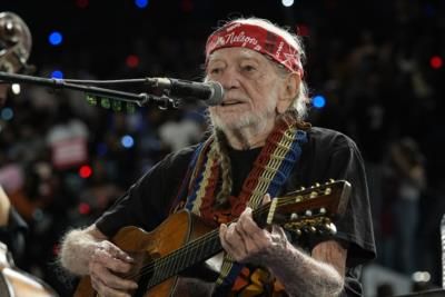 Willie Nelson Releases 76Th Studio Album At 91 Years