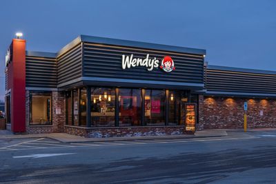 Battle of the burgers: Wendy’s is set to close more than 100 locations by the end of the year