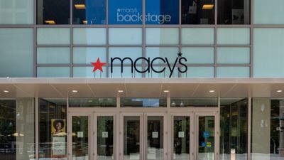 Macy's is selling a 'very durable' $500 designer luggage set for just $140, but only for a few more days