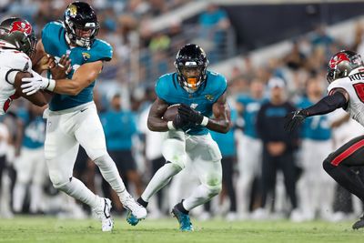 Jaguars have seven key starters or contributors listed as questionable vs. Eagles