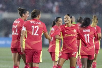 Christine Sinclair Scores In Retirement Match As Thorns Clinch Playoff