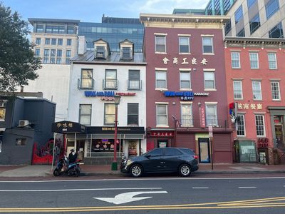 Diners at restaurant where Lincoln assassination was planned think US is as divided now as the Civil War