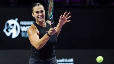 Aryna Sabalenka beats Zheng Qinwen to make winning start in WTA Finals