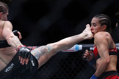 Jamey-Lyn Horth def. Ivana Petrovic at UFC Fight Night 246: Best photos from Edmonton