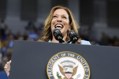 Iowa Poll Shows Tight Race Between Harris And Trump