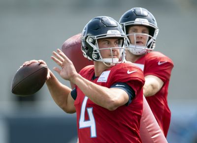 Titans elevate Trevor Siemian, Corey Levin from practice squad